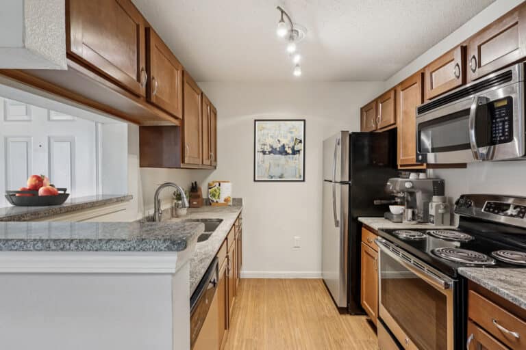 51Arbors-of-anderson-apartments-kitchen1