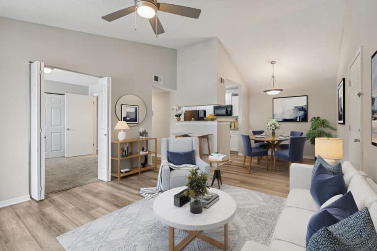 76Arbors-of-anderson-apartments-living5