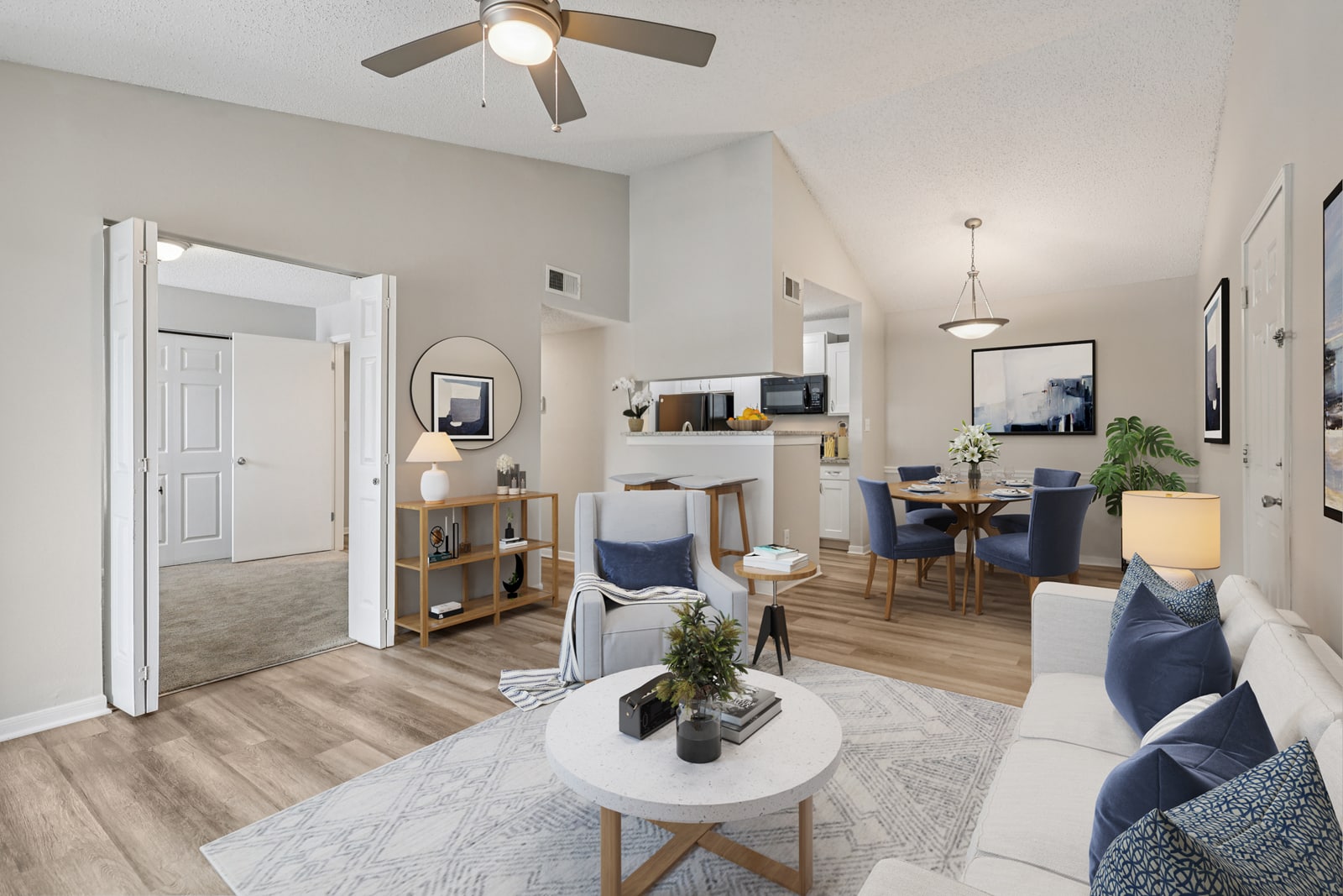 76Arbors-of-anderson-apartments-living5